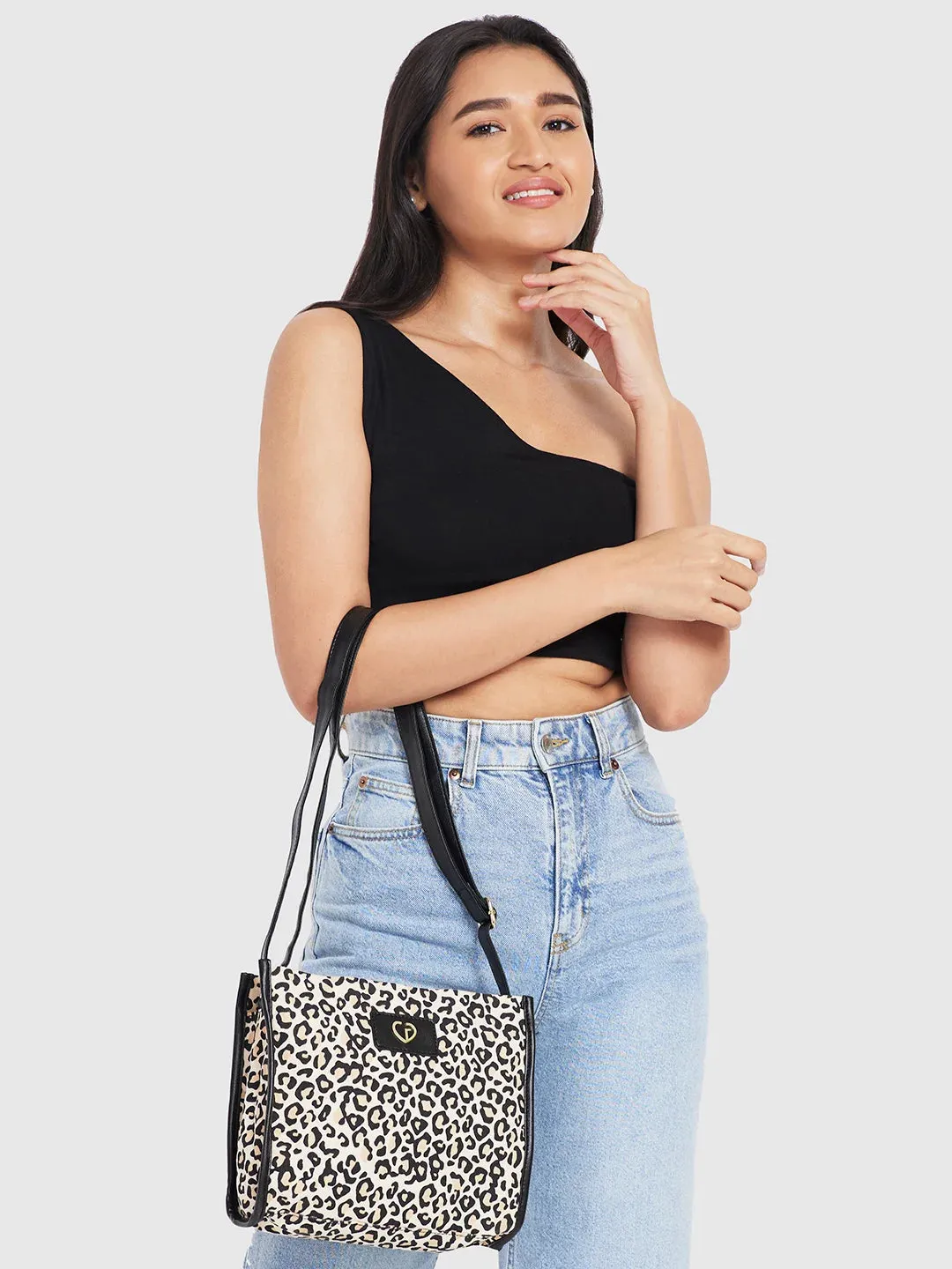 Caprese Karel Sling Medium Beige