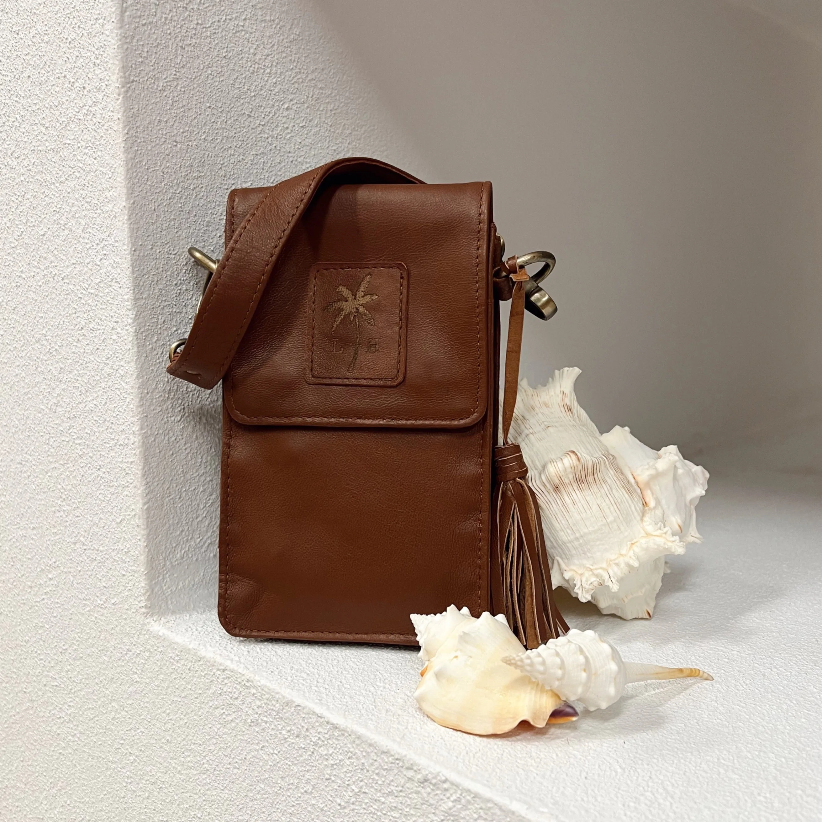 Little Hiawatha Phone Bag - Brown