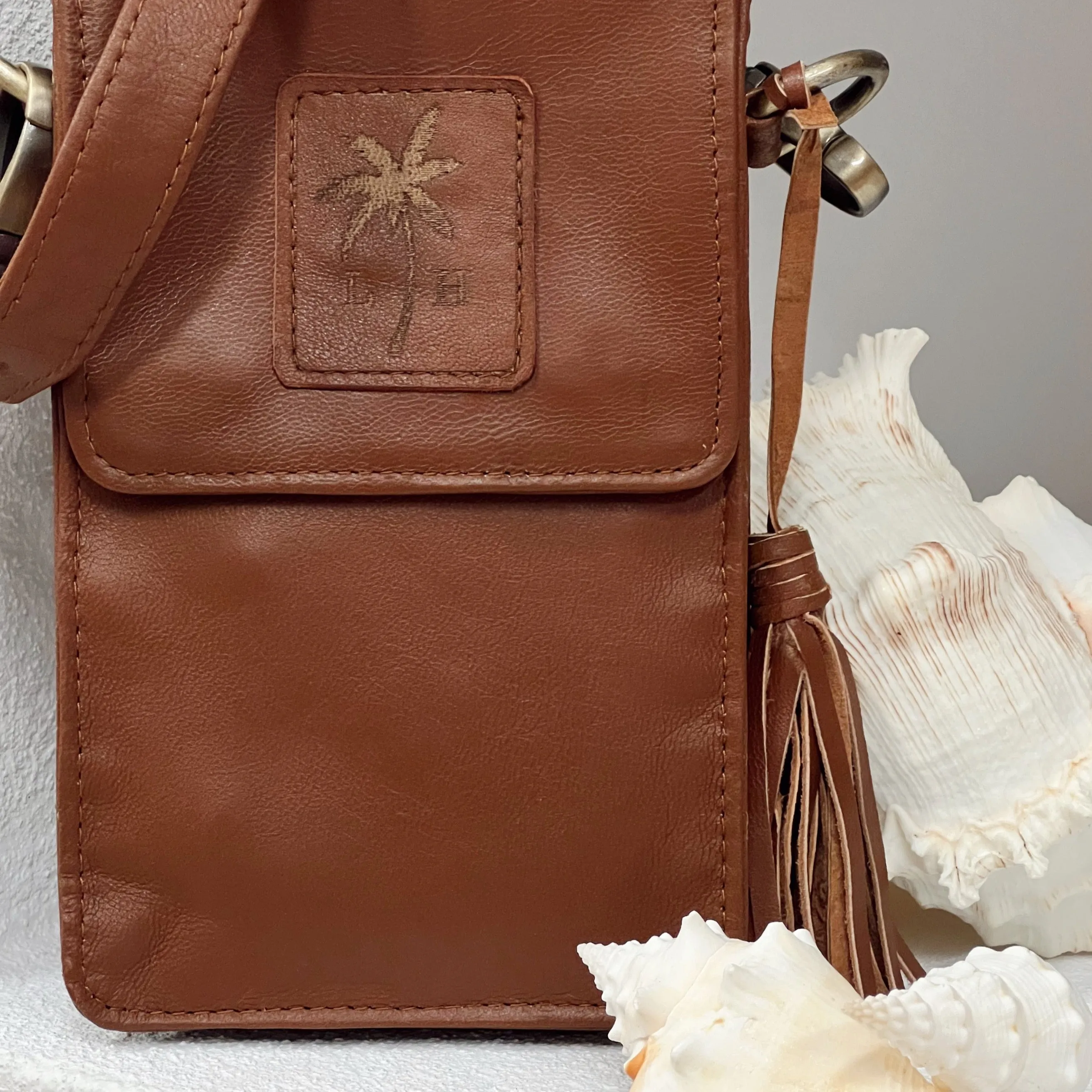 Little Hiawatha Phone Bag - Brown