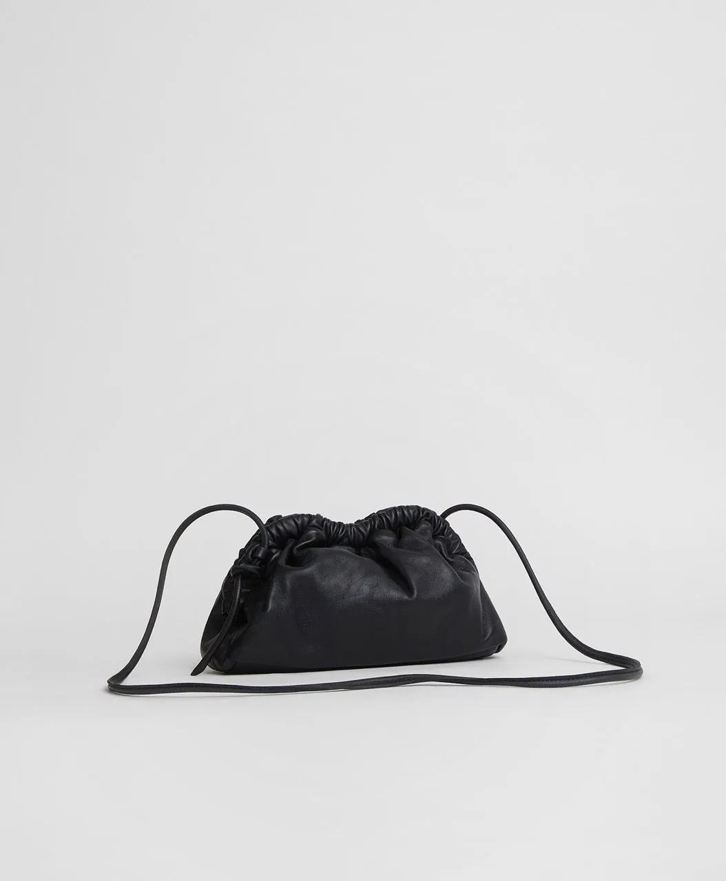 Mini Cloud Clutch Black/Flamma